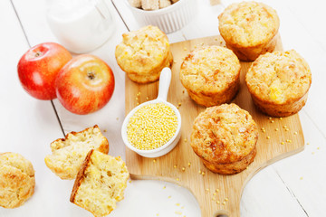 Millet muffins with apple