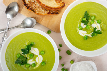 Green pea soup
