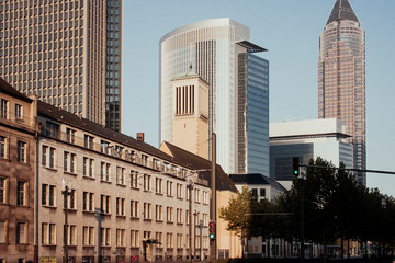 Frankfurt Messegel&auml;nde mit Kirche