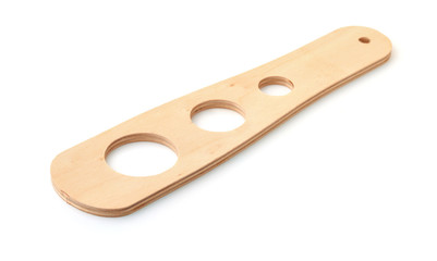 Wooden spaghetti measuring tool