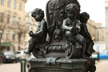 Naklejka premium sculpture of lion in london