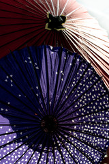 和傘のシルエット