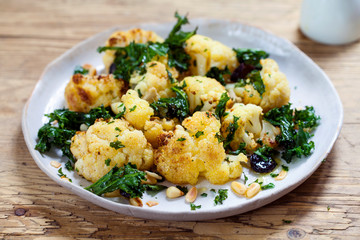 Roast cauliflower and kale salad 
