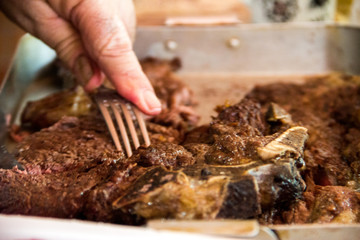 Churrasco e garfo
