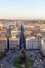 Obraz premium Toits de la ville de Rome au couchant