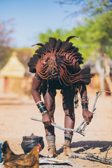 Femme de Namibie d'une Tribu peuple Ethnie Himba cheveux coiffure