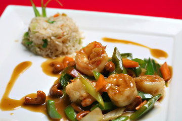 prawns with szechuan style cashew nuts