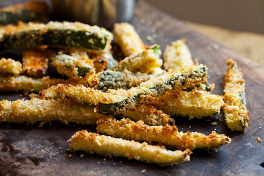 Zucchini fries with roast pepper and tomato sauce