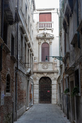 Naklejka na ściany i meble Rues, ruelles et canaux de Venise en Italie 