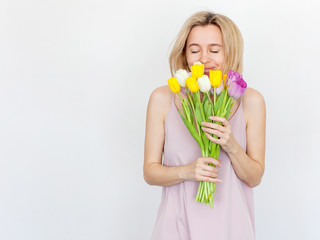 Woman 35 years old with a bouquet of flowers