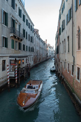 Rues, ruelles et canaux de Venise en Italie 