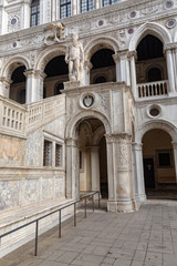 Fototapeta na wymiar Palais des doges à Venise en Italie