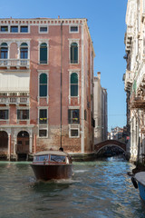 Fototapeta na wymiar Canaux de Venise en Italie