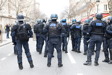Yellow vests - Paris riot