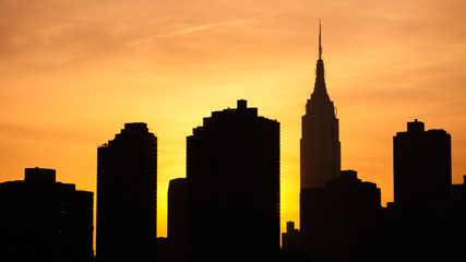 new york skyline at sunset