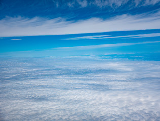 Naklejka na ściany i meble blue sky with cloud View from the passenger window