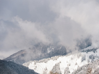 Fototapeta na wymiar 雪山と雲と空の風景イメージ素材