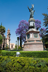 Image of a park in the colonial city of Dolores Hidalgo. Mexico