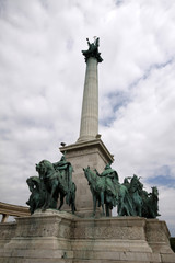 Obraz premium Equestrian monument in Heroes square of Budapest