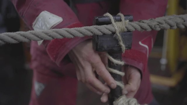 Sailing Old Tool to Whip Rope