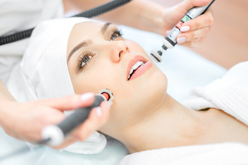 Cosmetology. Perform microcurrent and ultrasound procedures for the face. Rejuvenation and lifting.