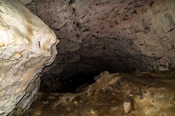 Grotta dietro il Tempio del Valadier