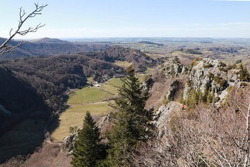 Fototapeta na wymiar paysage du somment de la roche Sanadoire, Auvergne