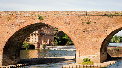 Naklejka premium old stone bridge over the river