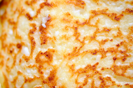 Cheesecakes are cooked in a frying pan
