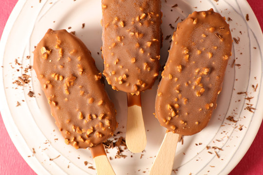 esquimo, chocolate ice cream