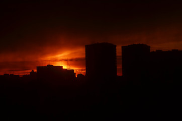 Fototapeta premium Urban apocalypse silhouette