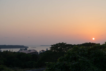 沖縄の夕陽