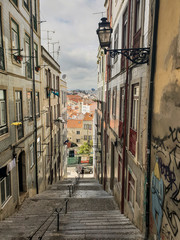 Fototapeta premium Schody alei w Lizbonie, Portugalia