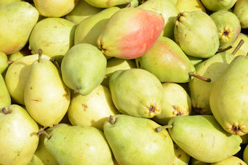 pears in the market