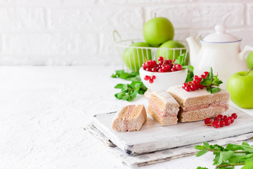 Apple-Currant paste without sugar and gluten