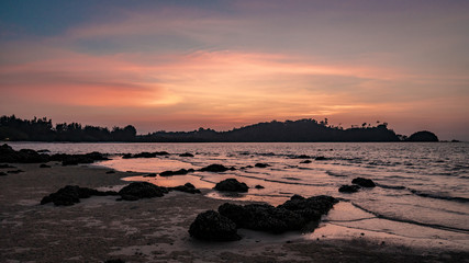 Obraz na płótnie Canvas Sparkling Dawn Sea Sand Beach