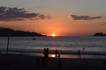 atardecer anaranjado