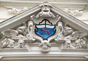 Bundesstadt Bonn, Fassadendetail eines Gründerzeithauses in der Wenzelsgasse mit Bonner Wappen