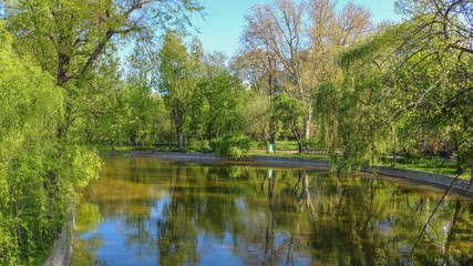 Fototapeta na wymiar Park Cismigiu Lake. In Bucharest, Romania. Shoot in April 2018
