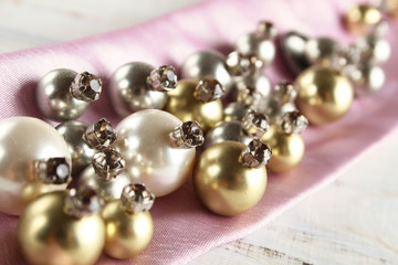 costume jewelry beadwork