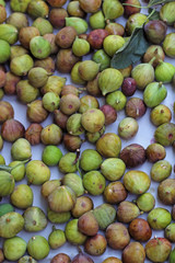 Raw figs on market stall