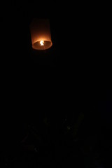 Fototapeta na wymiar candle in the dark