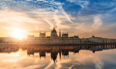 Fototapeta na wymiar Hungarian Parliament Building by Sunrise