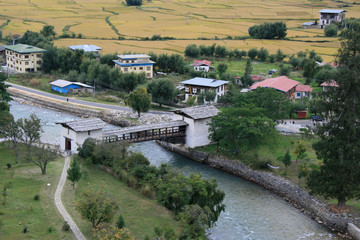 Naklejka premium Bridge in Paro (Bhutan)