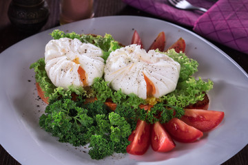 Egg pashot with lettuce leaves