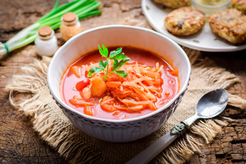 Lean borsch with beans.