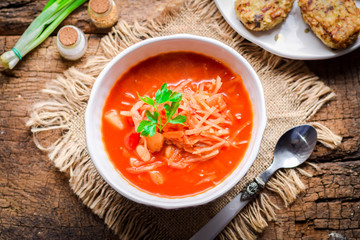 Lean borsch with beans.