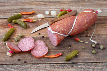 Salami mit Gewürzen