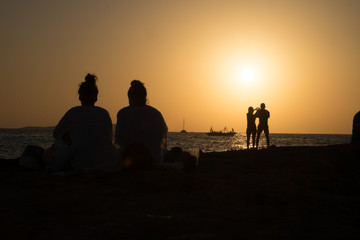 Obraz na płótnie Canvas Island sunset viewing