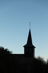 Obraz premium silhouette de clocher d’église